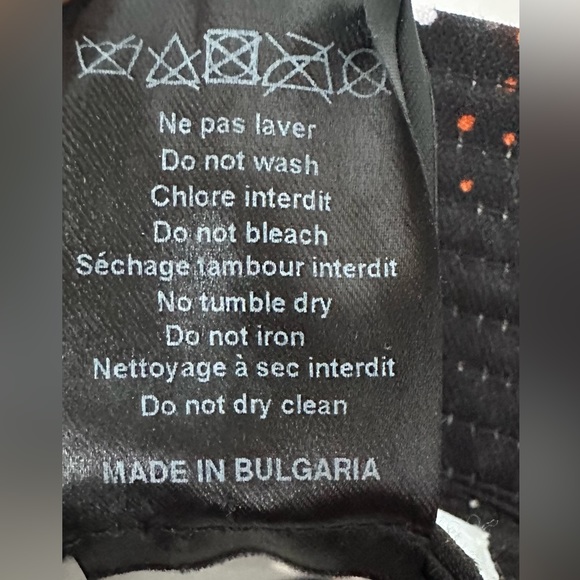 Paco Rabanne bucket hat, 56 cm, Firework print, black and red - Picture 4 of 4